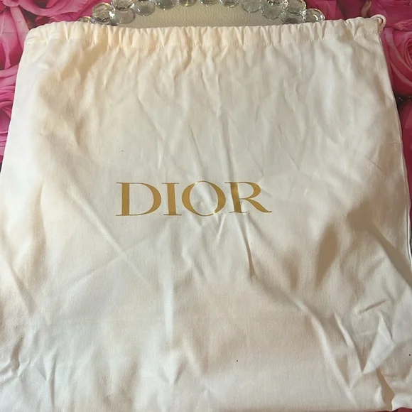 🩶🩶Dior Canvas Vanity with Lots of Pockets and Space-Brand New🩶🩶🩶 - Picture 3 of 16